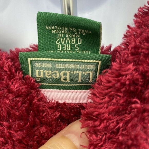 LL Bean Fuzzy Maroon Full Zip vest Women’s size Sm - Picture 5 of 5